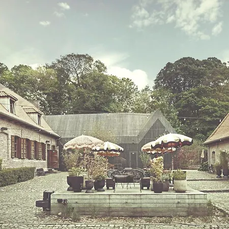 La Petite Fabriek Farm stay Froyennes