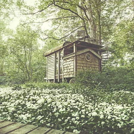 Farm stay La Petite Fabriek *