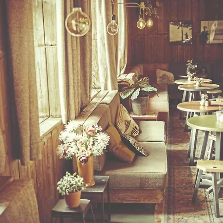 La Petite Fabriek Farm stay Froyennes